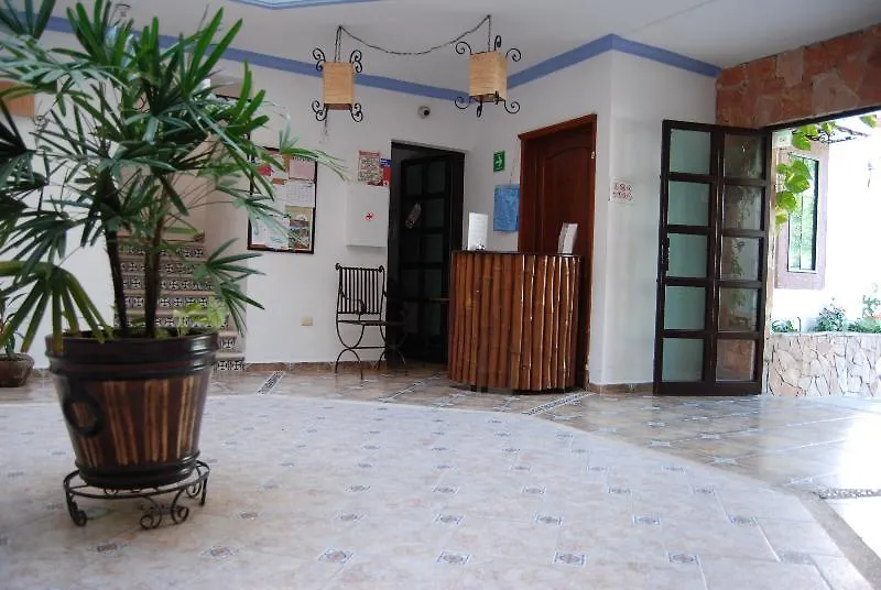 Hotel Alux Playa Del Carmen 2*,