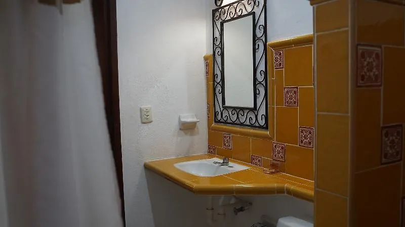 Hotel Alux Playa Del Carmen 2*,